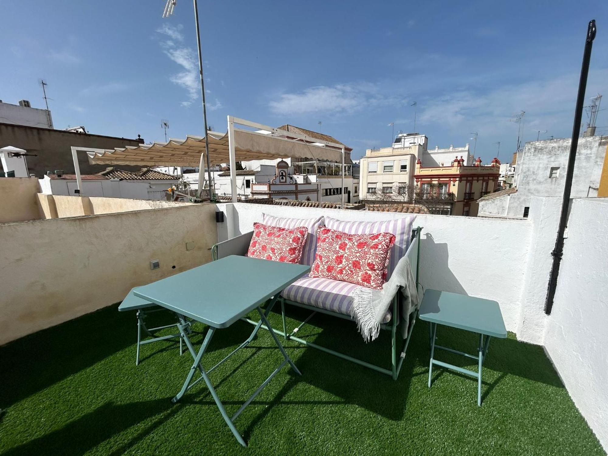 Puerta De Armas Apartments Seville Exterior photo